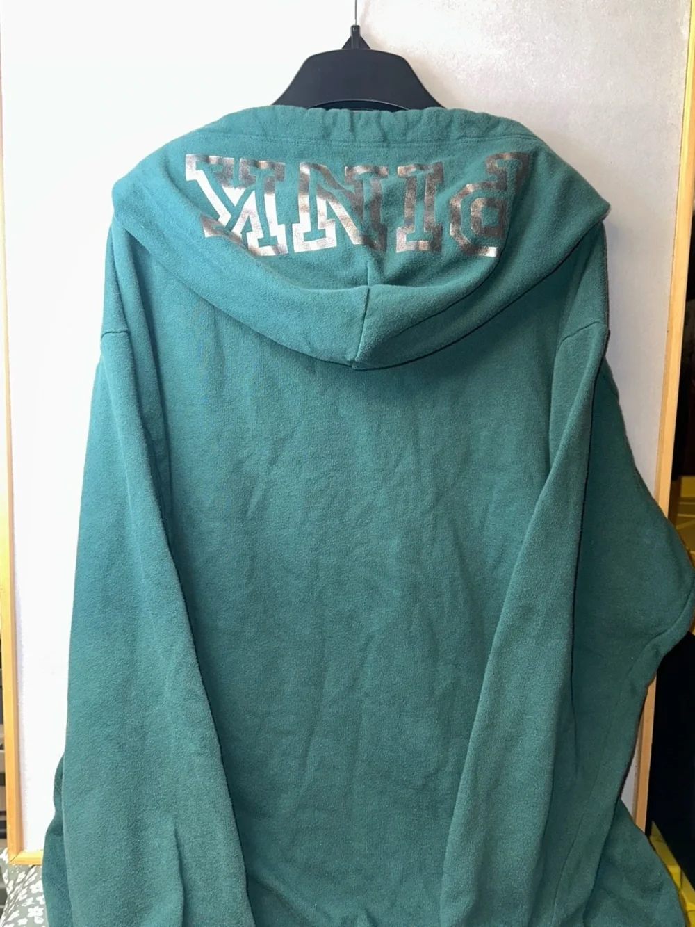 PINK Victoria's Secret Pullover Hoodie - Casual Comfort